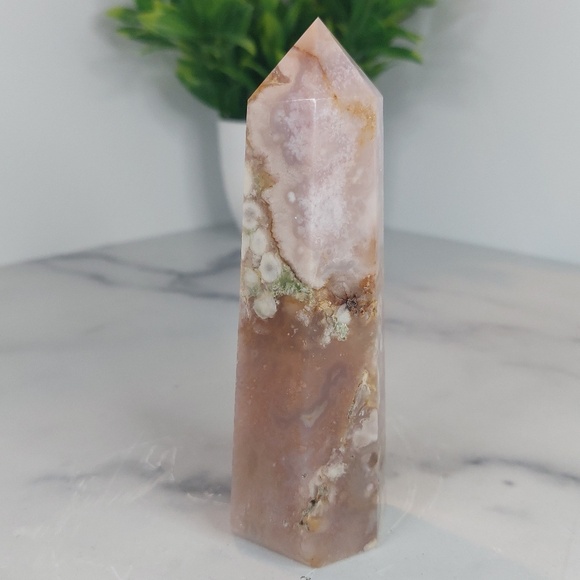 Flower Agate Tower | Growth • Passion • Inner Bloom - Picture 4 of 9